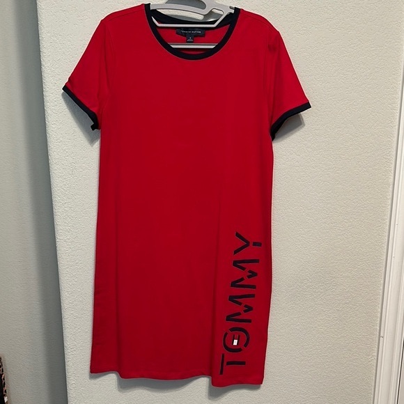 Tommy Hilfiger Red T-Shirt Dress Knee-Length Short Sleeve NWOT - Picture 3 of 7